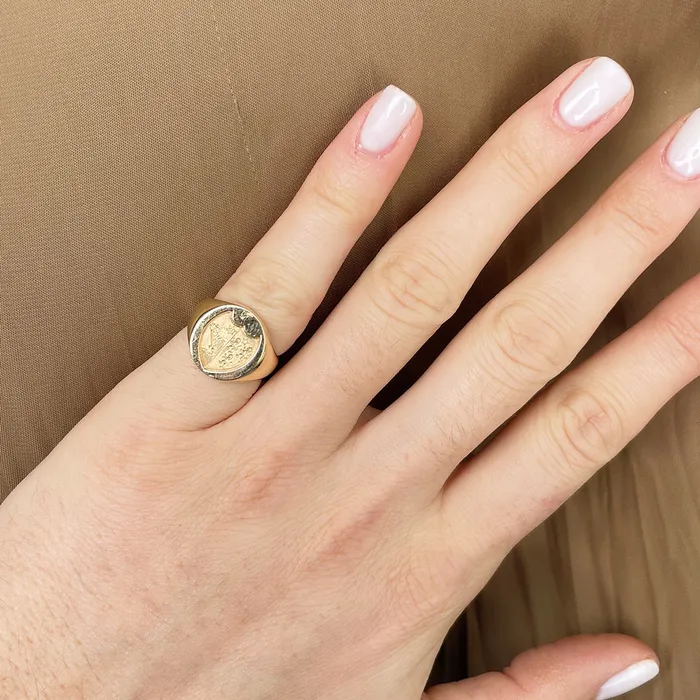 Croghans Rings 14K Yellow Gold Engraved 13x11mm Oval Signet Ring