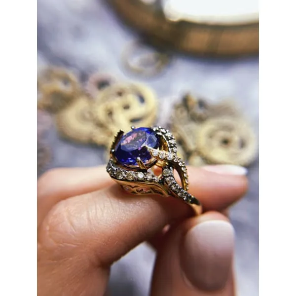 Diamond Source NYC Rings Diffused Blue Sapphire Round Brilliant Diamond Fashion Ring Set in 14K Yellow Gold 300ct tw