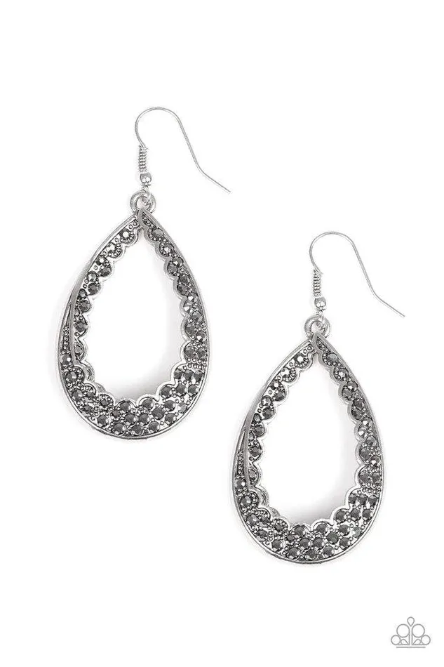Earrings Paparazzi Earring Royal Treatment Silver Paparazzi Jewelry