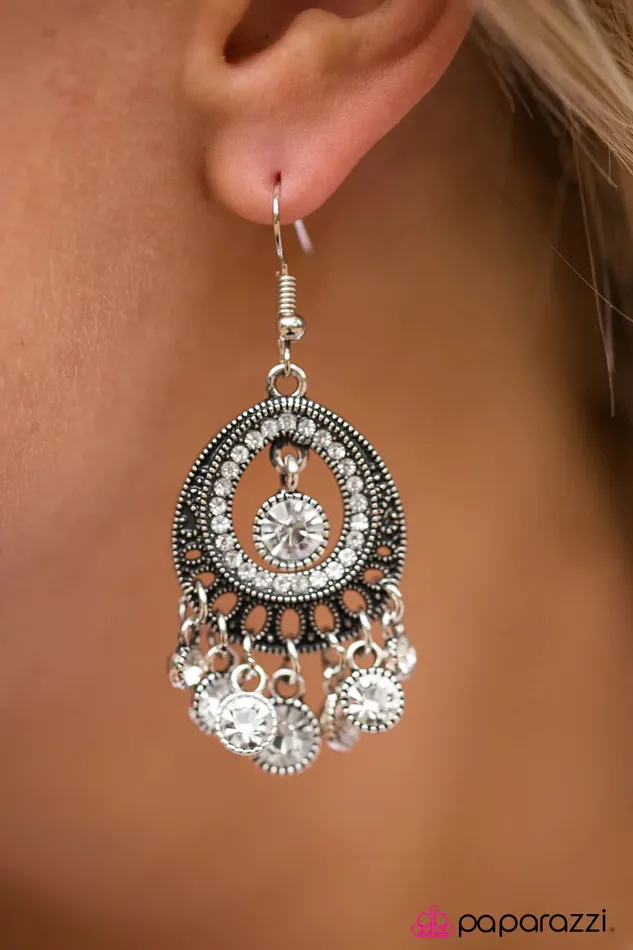 Paparazzi Jewelry Earrings Paparazzi Earring Richly Radiant White