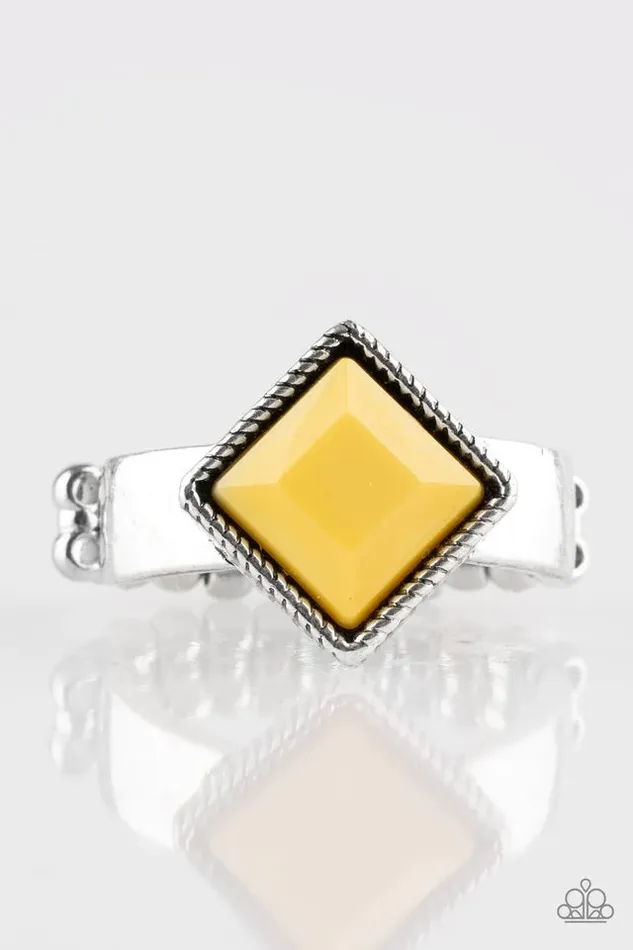 Paparazzi Jewelry Paparazzi Ring Stylishly Fair and Square Yellow Rings