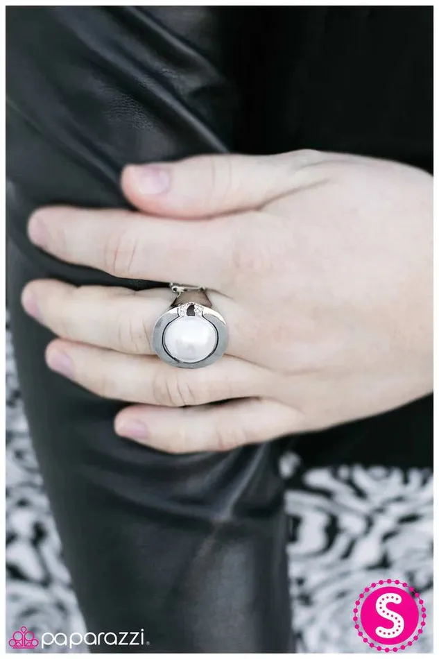 Paparazzi Jewelry Rings Paparazzi Ring Pearl Paradise White