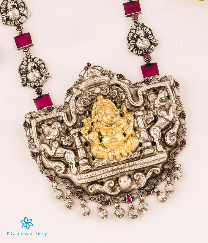 The Mahaganapati Silver Nakkasi Peacock Kemp Necklace Square Silversmith Necklaces