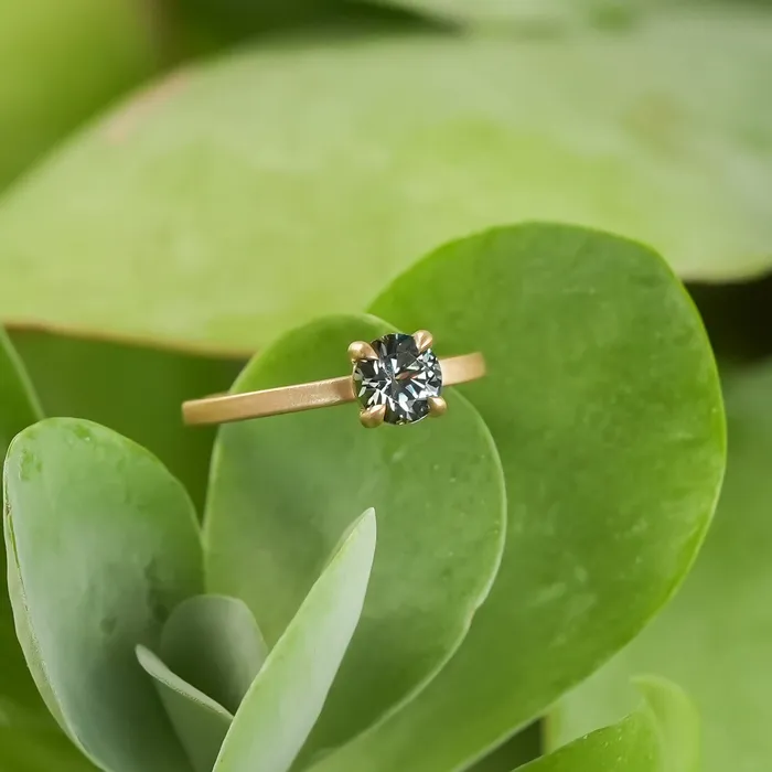 092ct ColorShifting Songean Sapphire Flat Band 4 Prong Solitaire in 18k Yellow Gold Quest Minerals Rings