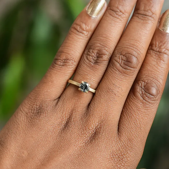 092ct ColorShifting Songean Sapphire Flat Band 4 Prong Solitaire in 18k Yellow Gold Quest Minerals Rings
