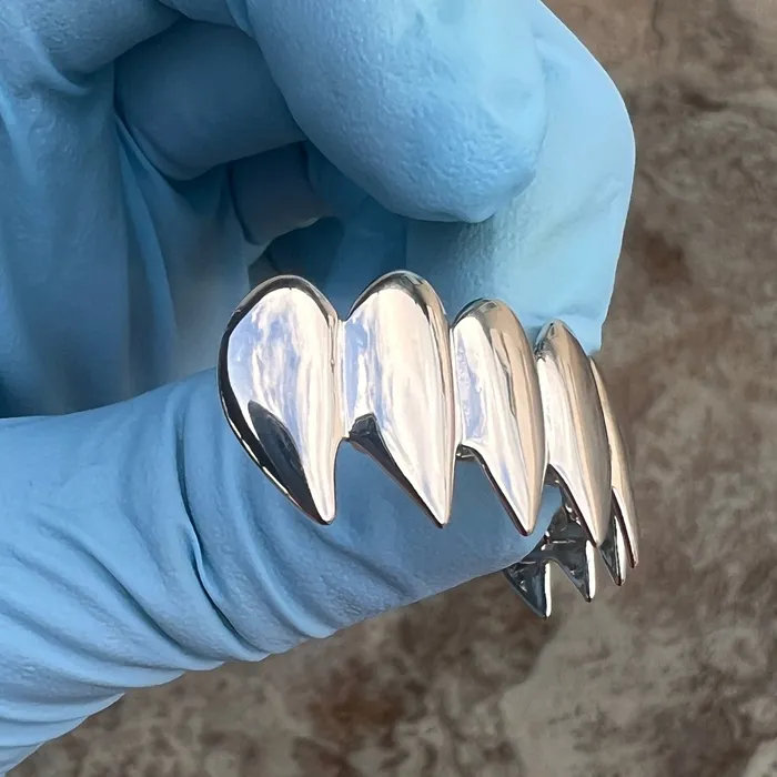 Bling Cartel Rings Shark Grillz Eight Top Teeth Plain Silver Tone