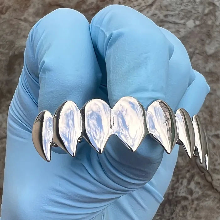 Bling Cartel Rings Shark Grillz Eight Top Teeth Plain Silver Tone