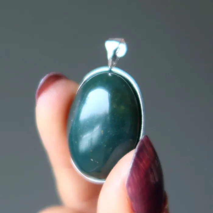 Bloodstone Pendant Badge Courage Green Oval Silver Satin Crystals Necklaces