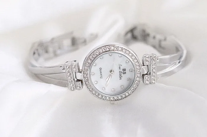 Bracelets Divine Inspiration Styles BEE SISTER Womens Fine Fashion Premium Quality Round Dial Stainless Steel Watch