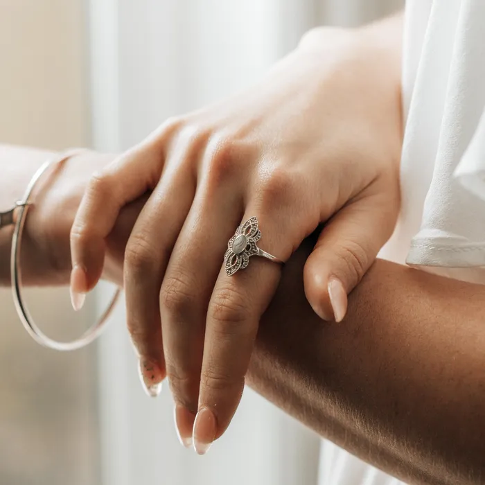 closebymejewelry WWII Small Setting Cremation Ring in Sterling Silver Rings