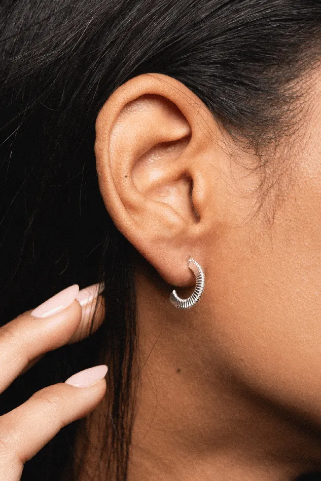 Kty Earrings Ribbed Hoop Stud Earrings Silver