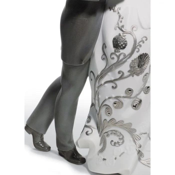 Lladro Lovers Waltz Couple Figurine Silver Lustre Lladro Rings