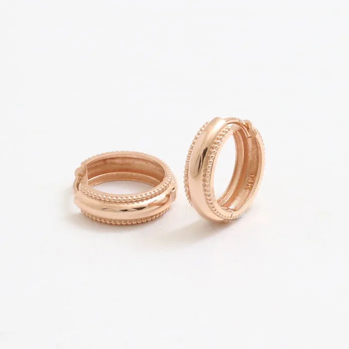 Milgrain Edge Small Huggie Earrings Small from J Shop Earrings