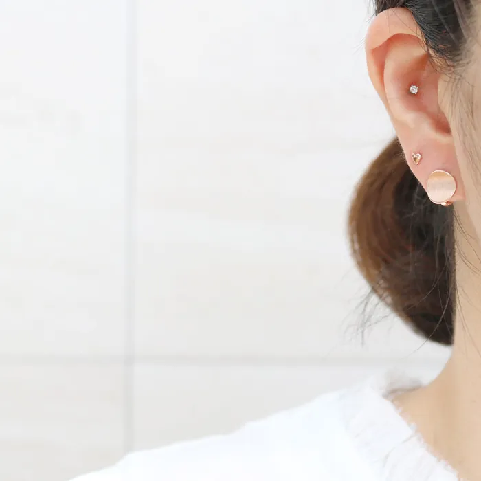 Necklaces from J Shop Tiny Heart Internally Labret