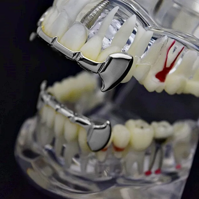 Rings Bling Cartel Admin Silver Tone Full Vampire Fangs Slim Bar Grillz Set