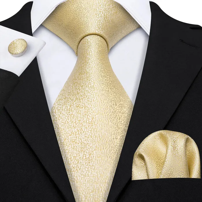 Rings Divine Inspiration Styles BWG VIP Design Collection Mens Fashion Golden Yellow Twill Jacquard 100 Premium High Quality Silk Ties
