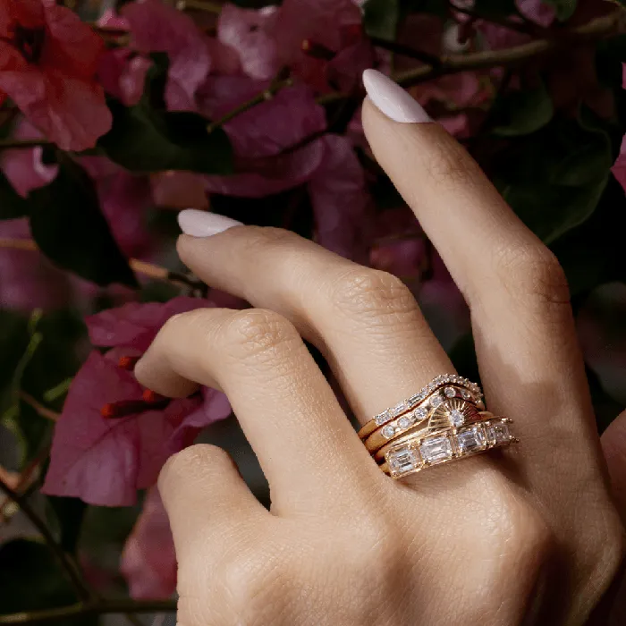White Diamond Quinn Wave Band Marrow Fine Rings