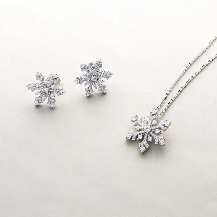 BERRICLE Earrings Snowflake CZ Stud Earrings in Sterling Silver