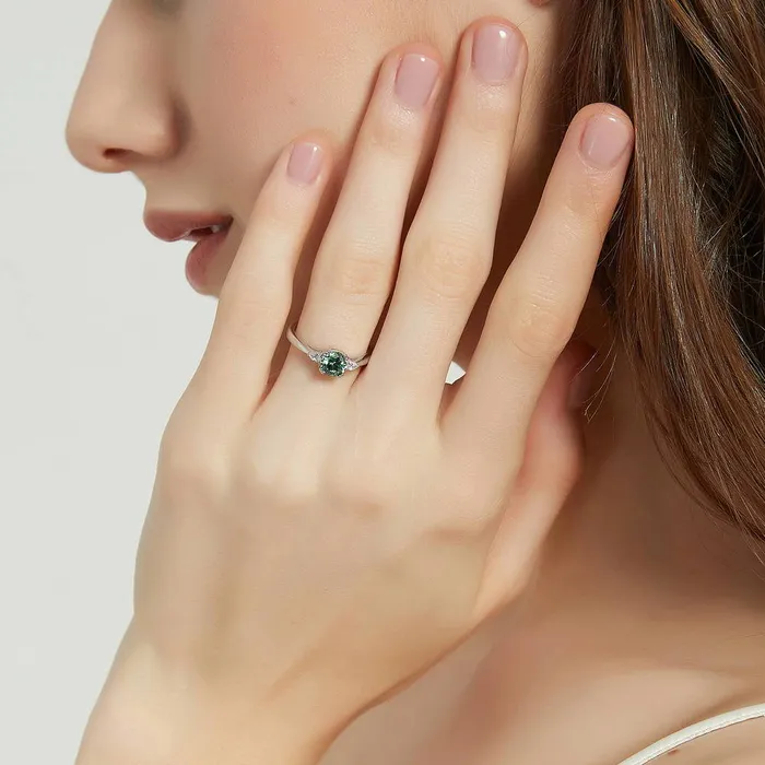 BERRICLE Rings 3Stone Green CZ Ring in Sterling Silver 08ct