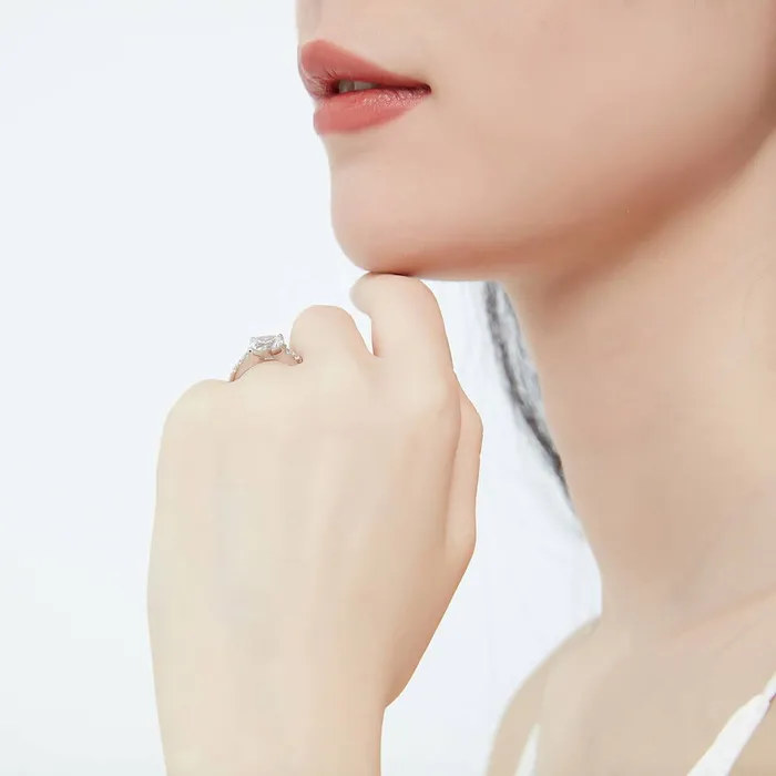 BERRICLE Solitaire Heart 17ct Heart CZ Ring Set in Sterling Silver Rings