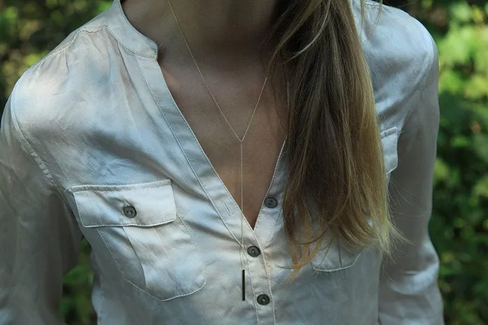 Capucinne Necklaces Lariat Y Necklace With Gold Drop Bar