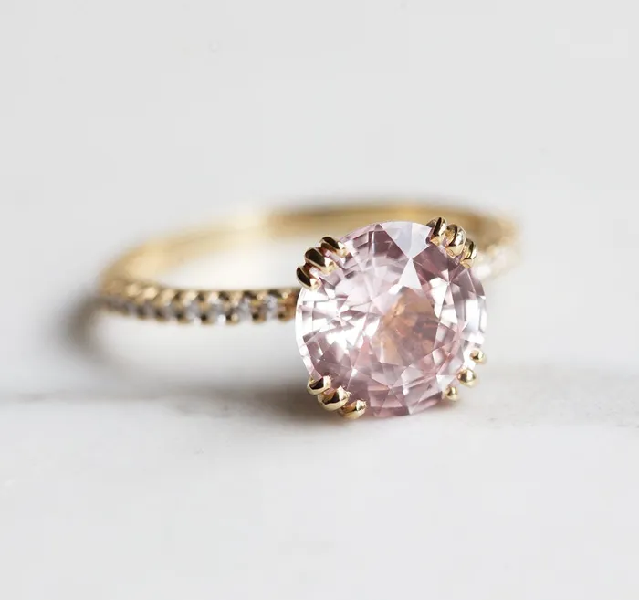 Capucinne Rings Hera Peach Sapphire Diamond Ring
