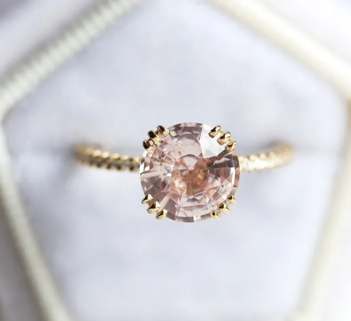 Capucinne Rings Hera Peach Sapphire Diamond Ring