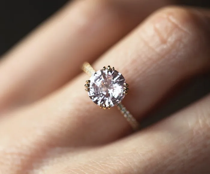 Capucinne Rings Hera Peach Sapphire Diamond Ring