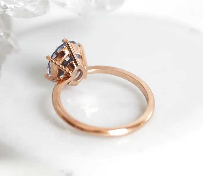 Capucinne Rings Jackie Lavender Sapphire Solitaire Ring