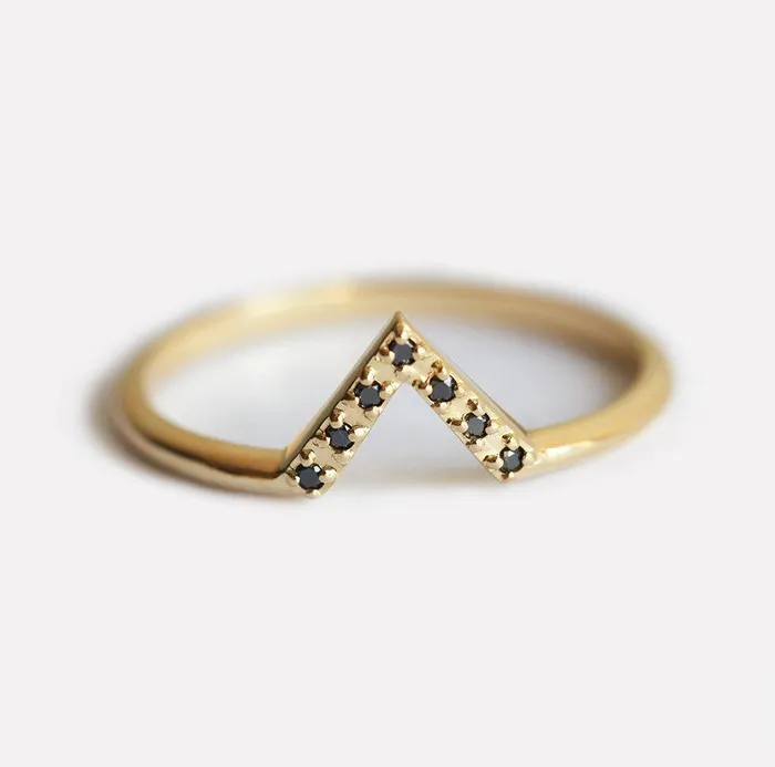 Elegant Black Diamond Chevron Gold Ring with Prong Setting Capucinne Rings