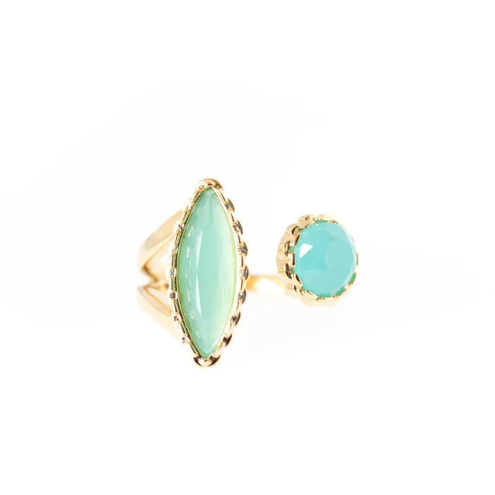 Ferre Milano Ring Ip Gold With Green Stone On Top Ferre Milano Rings