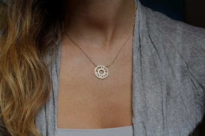 Necklaces capucinne Gold Circle Necklace Roman Numerals Necklace