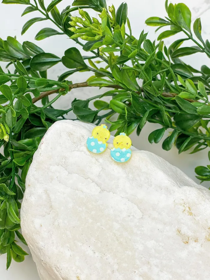 Prep Obsessed VP Earrings Acrylic Easter Chick Stud Earrings Blue