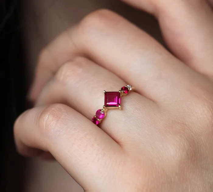 Rings Capucinne Gigi Pink Tourmaline Rubis Diamonds Cluster Ring Ready to Ship