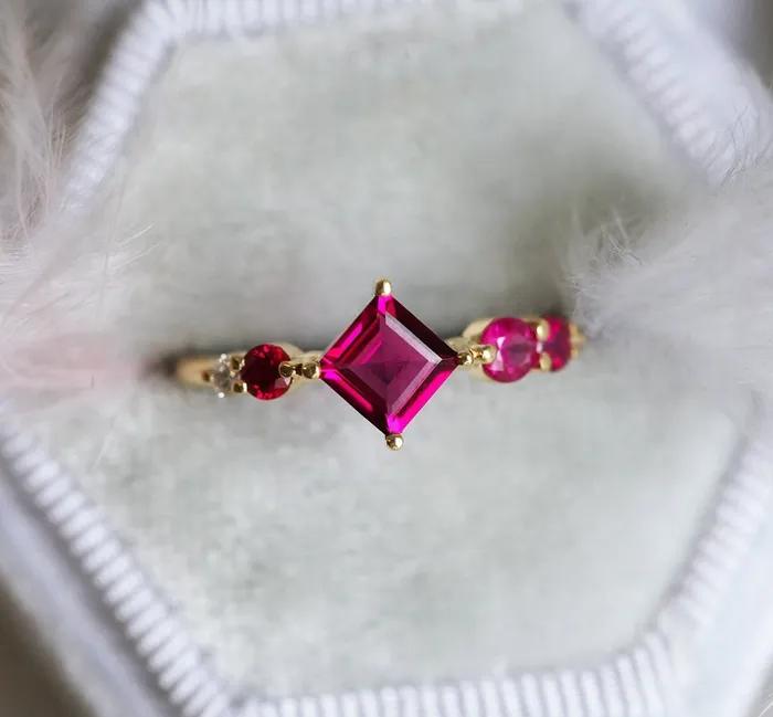Rings Capucinne Gigi Pink Tourmaline Rubis Diamonds Cluster Ring Ready to Ship