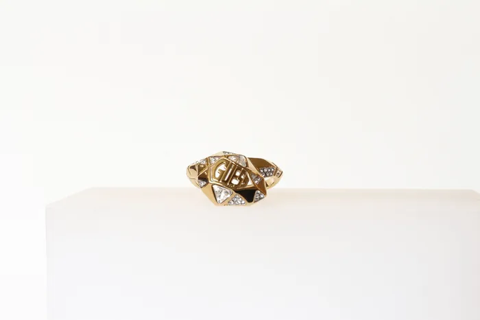 Rings Guess Guess Ring Ip Gold With Stone Snake Head Design Size 825
