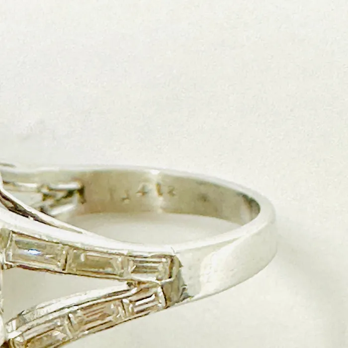 Rings Jewelry Platinum Crown Style Ring with Pearl and Diamonds